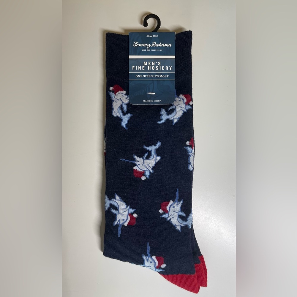 NWT Tommy Bahama Mens Marlin Santas Crew Socks One Size Santa Hat Blue Christmas